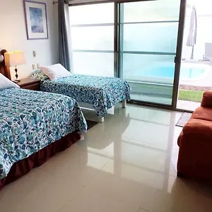 Casa Abril Cozzy Suites , Cancun Mexico